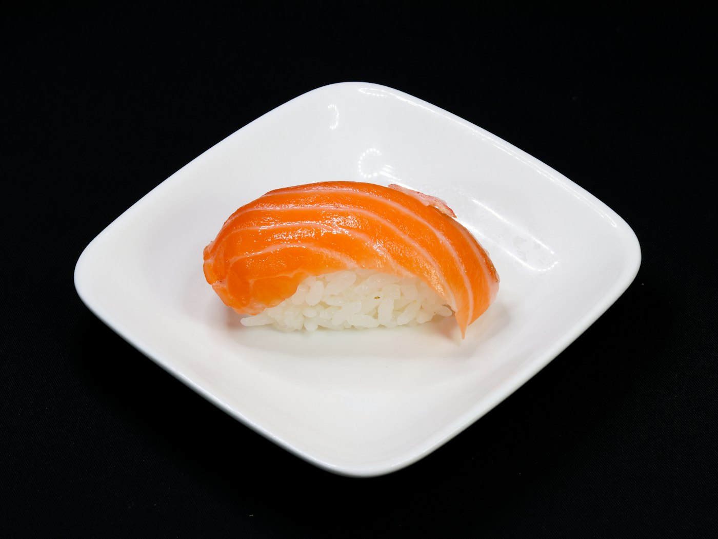 Lachs-Nigiri (Symbolfoto)
